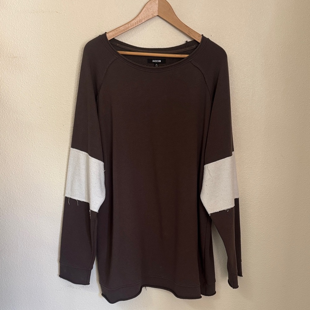 Jackson Men’s Distressed Long Sleeve Sweatshirt